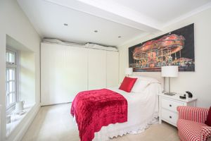 Bedroom- click for photo gallery